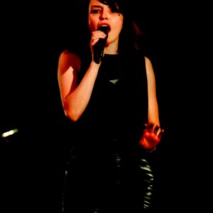 Chvrches/France 2016